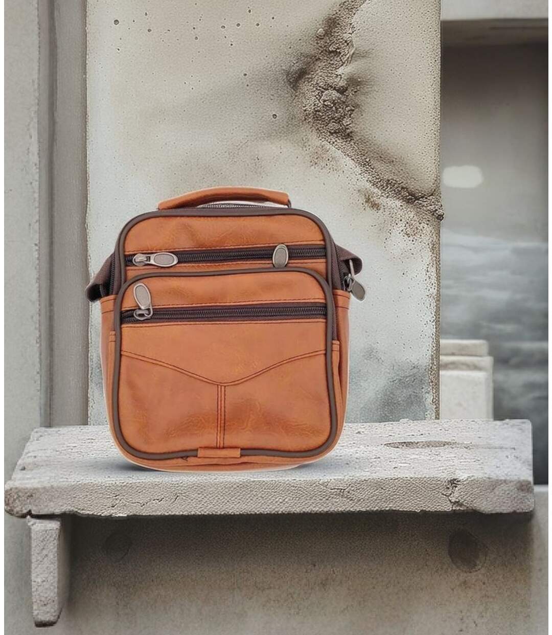 Sacoche bandoulière homme en polyuréthane - Camel - Elégance fonctionnelle pour un style urbain-4