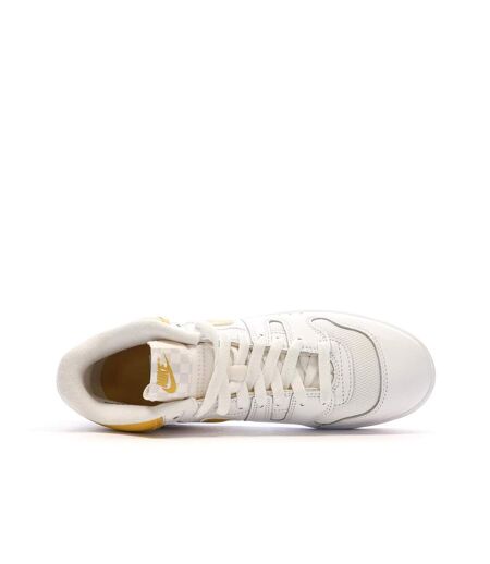 Baskets blanches/jaunes homme nike attack