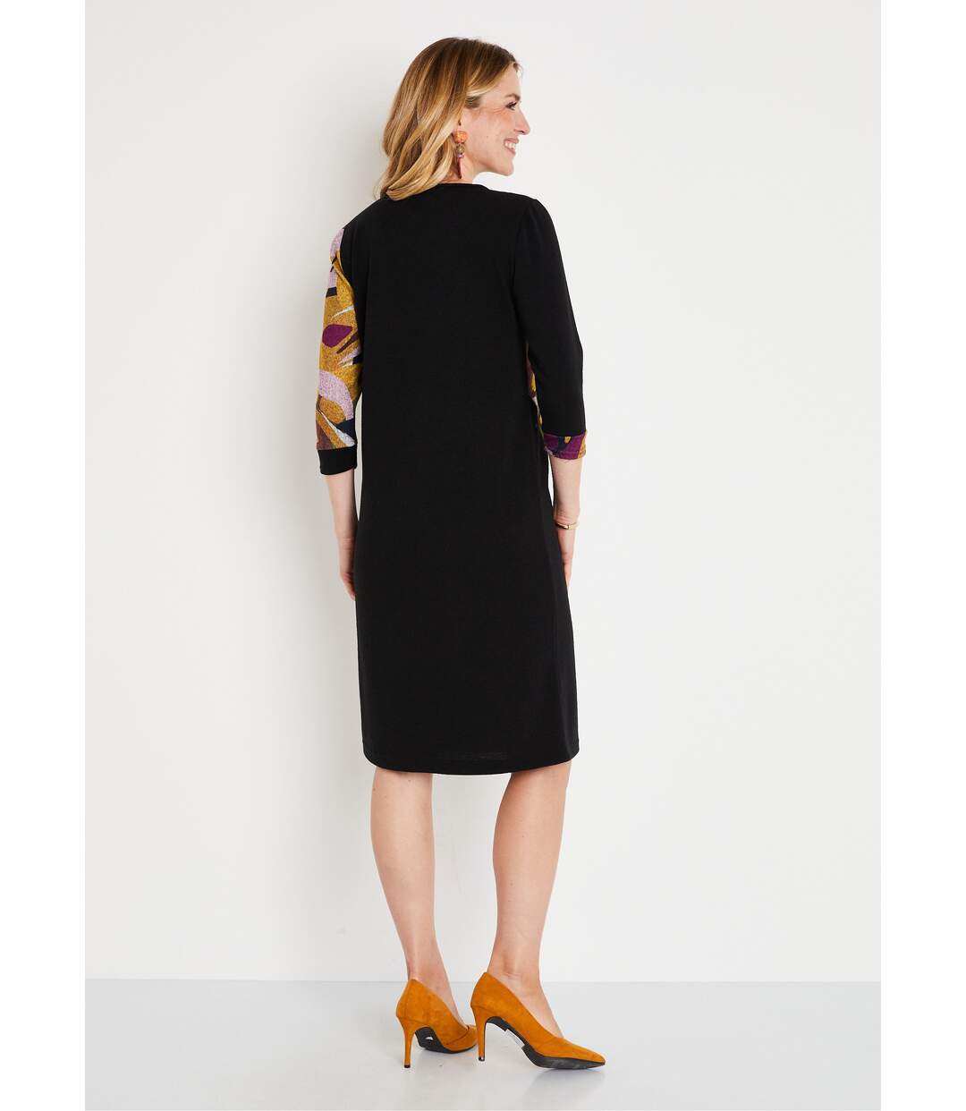 Robe courte droite maille chaude graphique-2