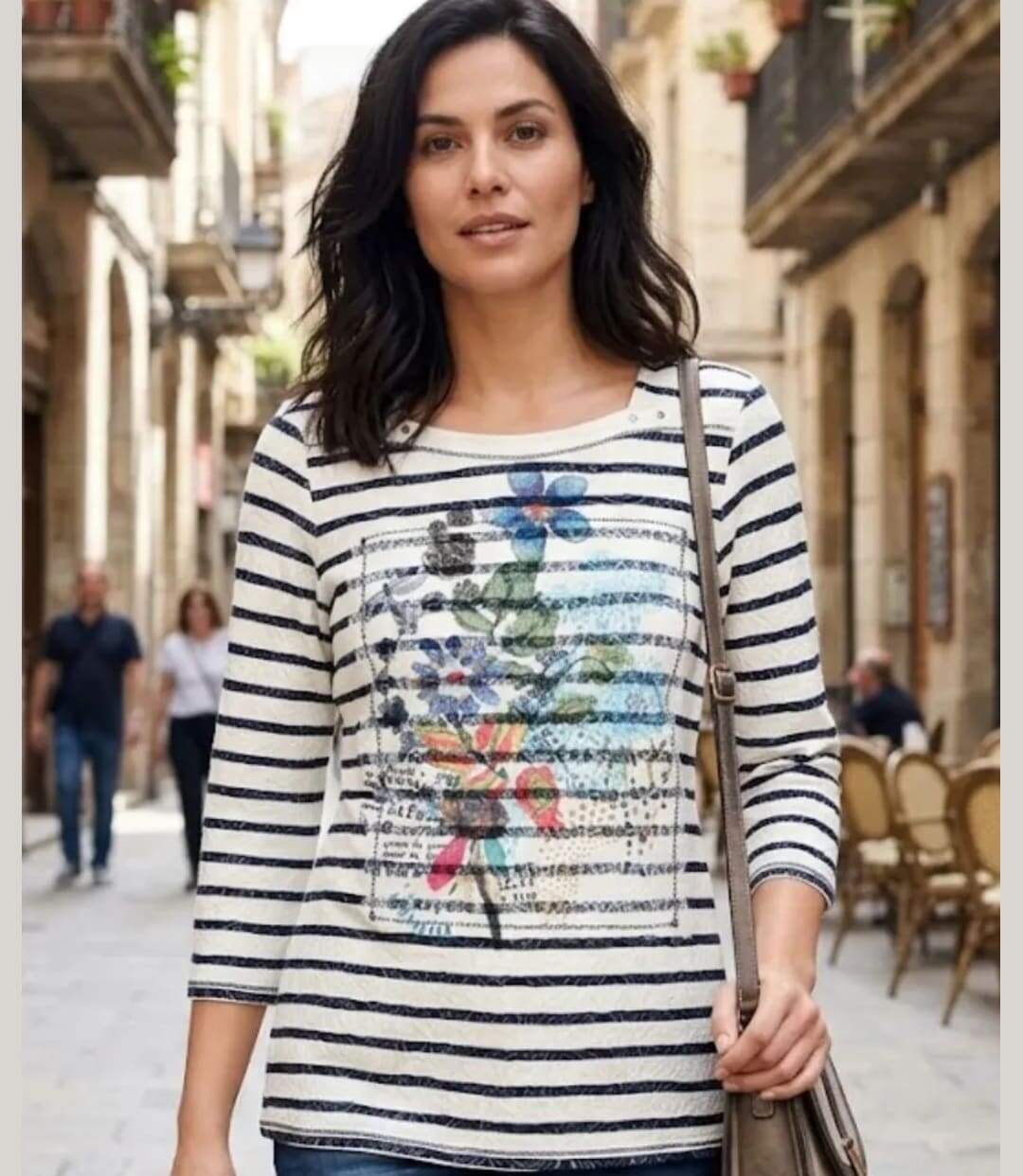 MAYFLOWER KA9631A - Tee-shirt manches 3/4 en coton stretch à imprimé graphique marine et blanc-1