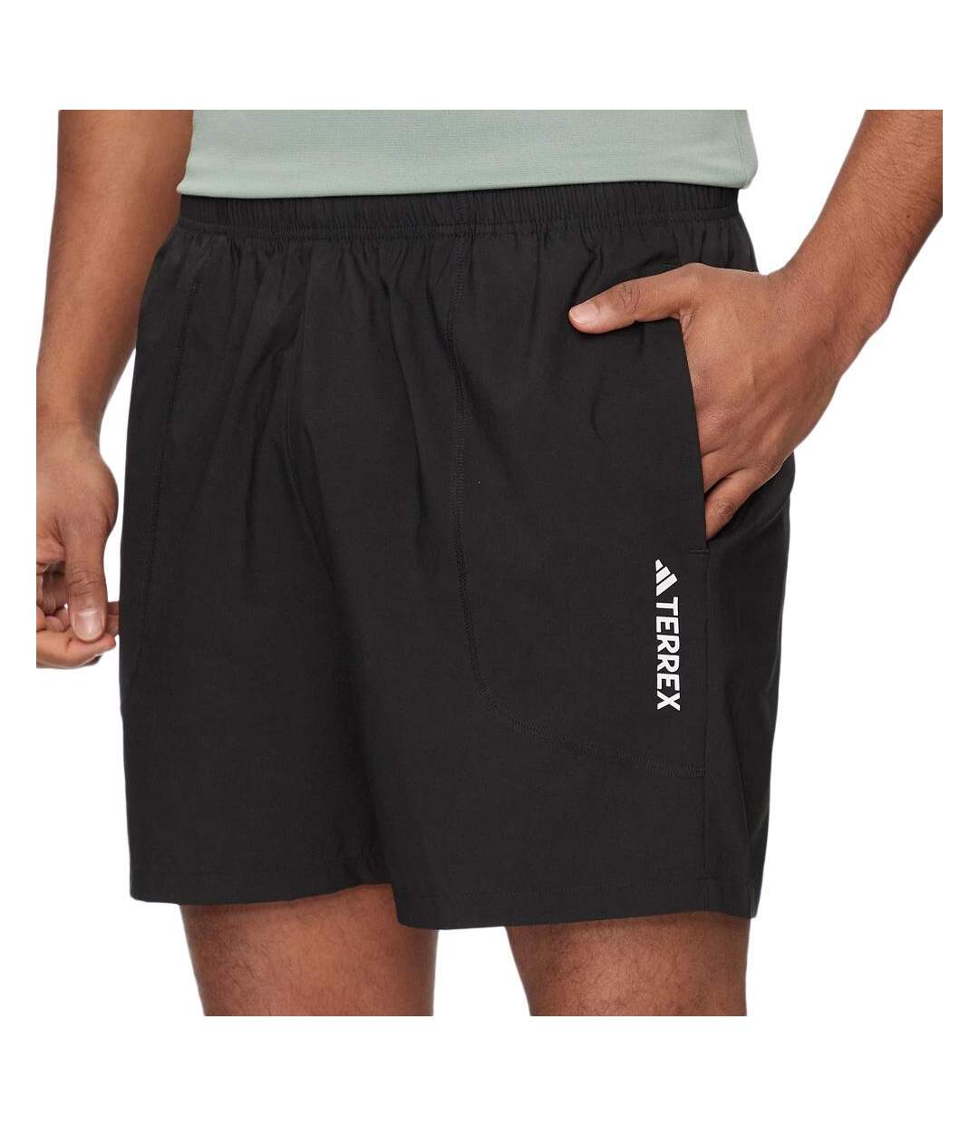Short noir homme adidas hm4013-1