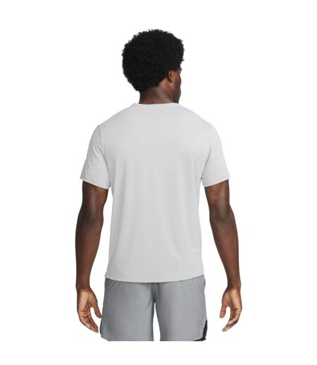 Mens Miler Swoosh Reflective Detail T-shirt Grey Fog Nike