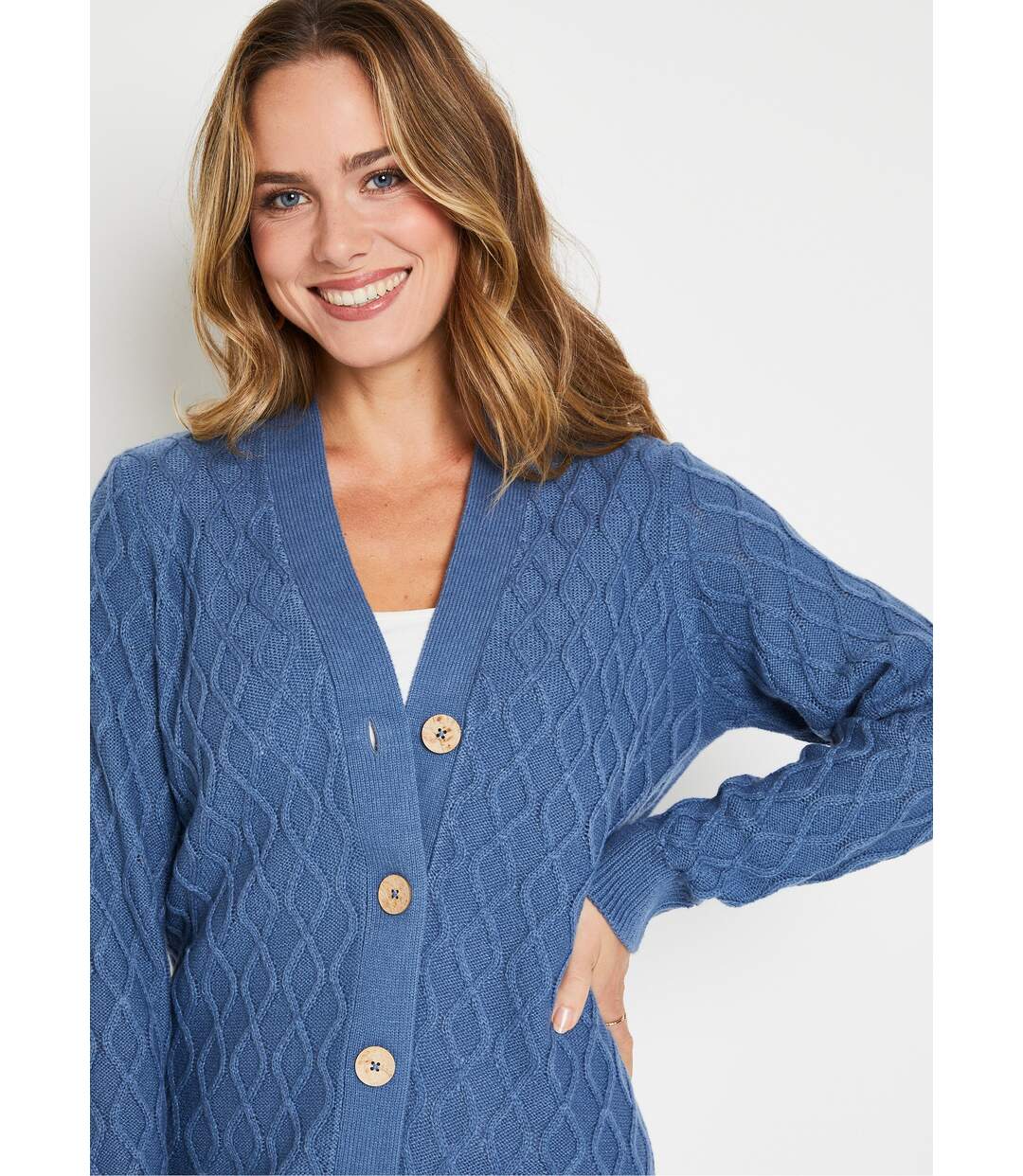 Gilet long boutonné torsades col V-4