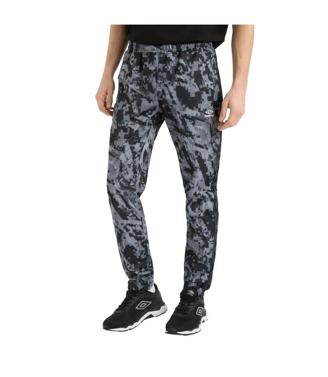 Mens Taped Tracksuit Bottoms Black Camo Umbro-3