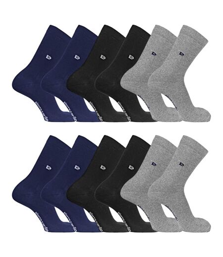 Lot de 6 Paires de chaussettes de ville unies modèle PC 00399 Pierrecardin