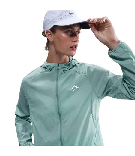 Womens/ladies Trail Windbreaker Green White Nike