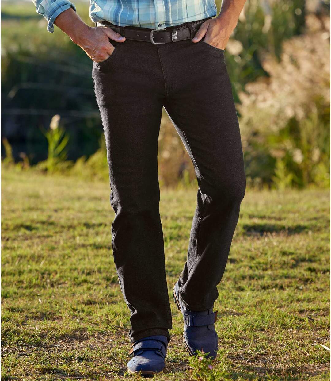 Men's Black Regular Fit Jeans-1