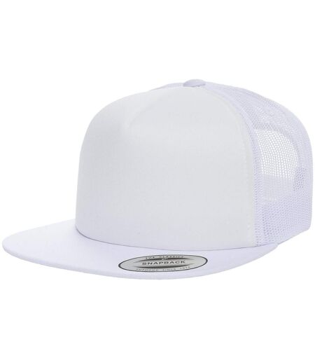 Casquette trucker flexfit blanc Yupoong