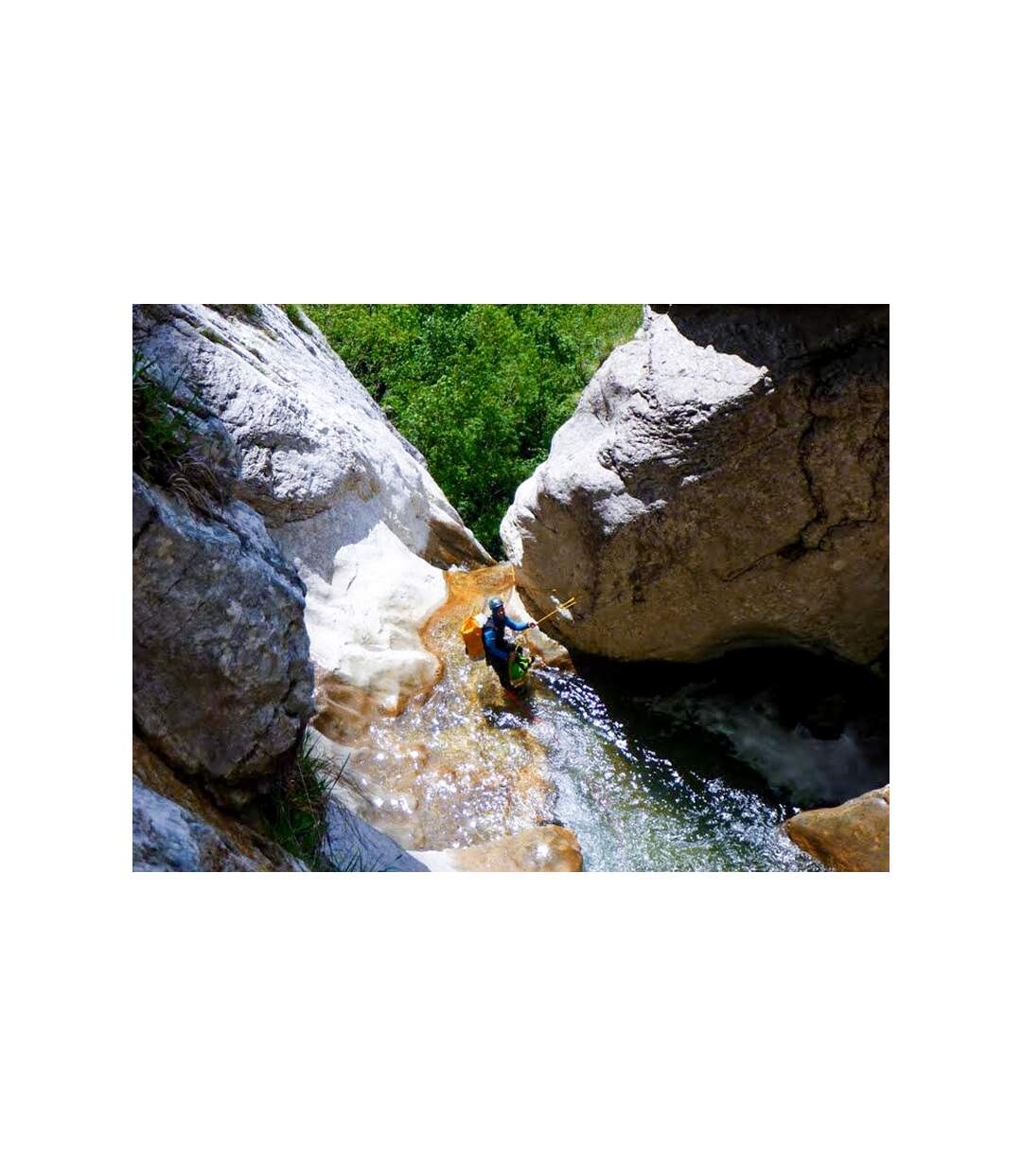 4h30 de canyoning pour 2 personnes avec photos près de Grenoble - SMARTBOX - Coffret Cadeau Sport & Aventure