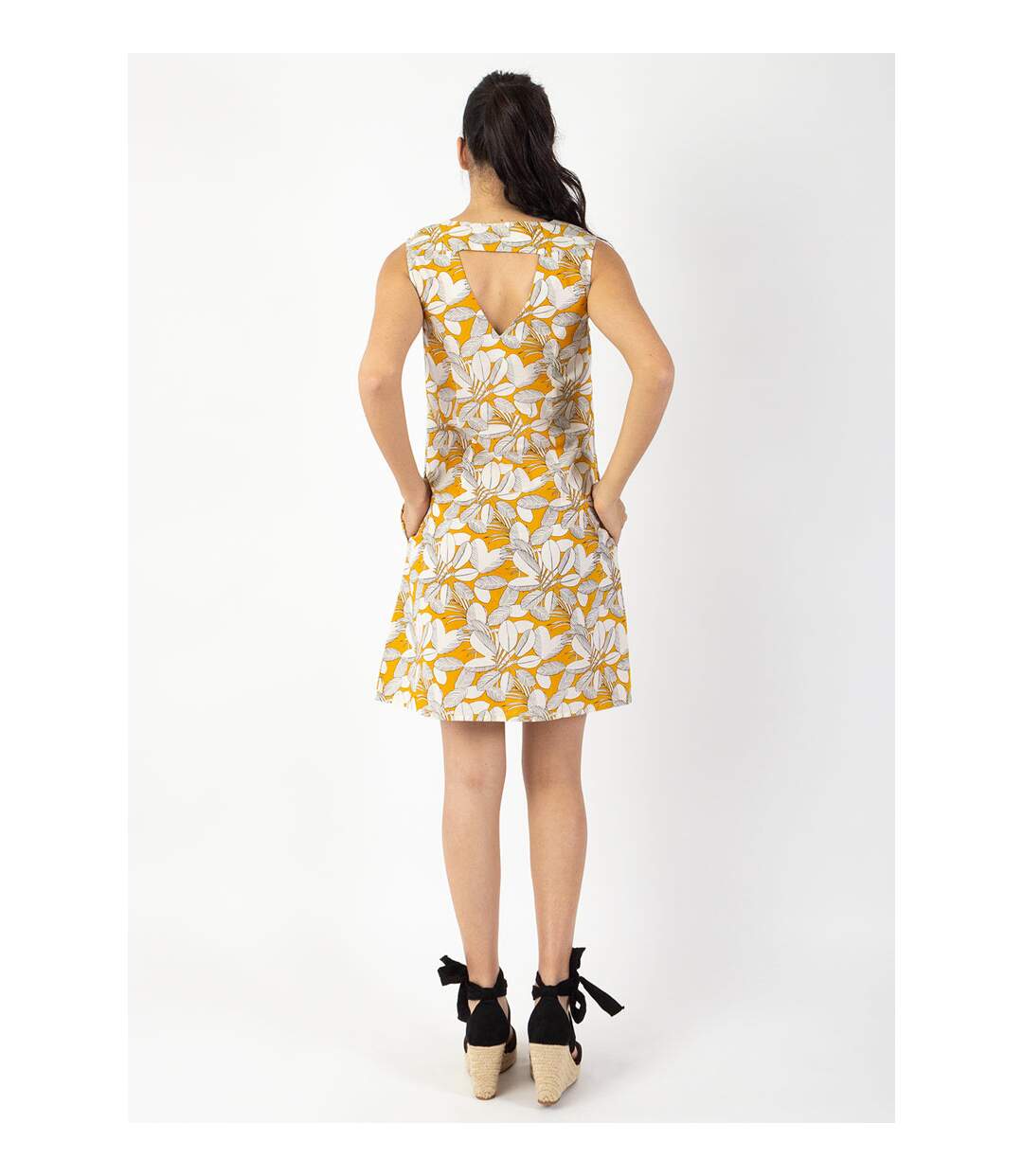 Robe courte DIANA coton sans manches col V jaune et blanche Coton Du Monde