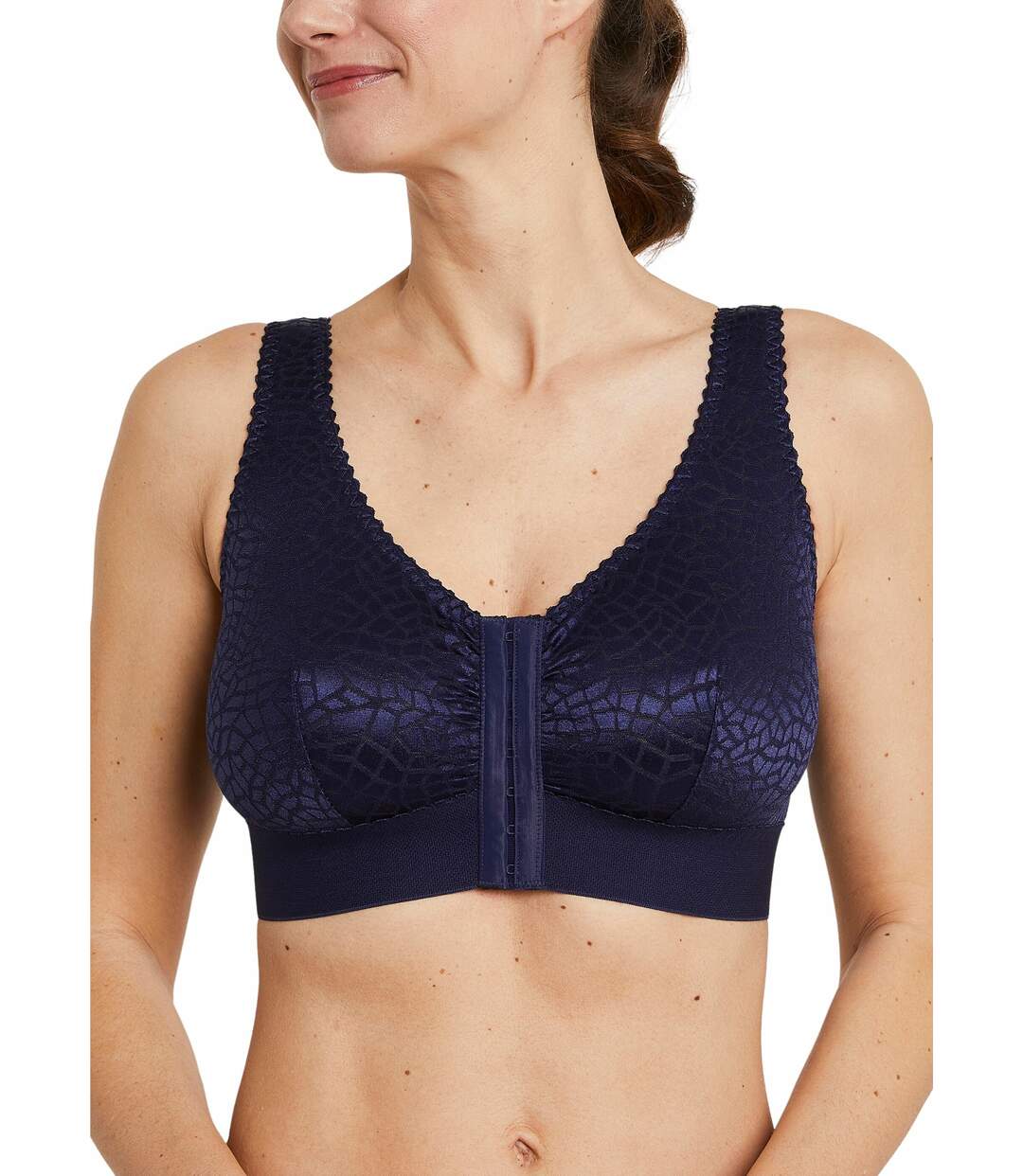 Soutien-gorge sans armatures ouvert devant-1
