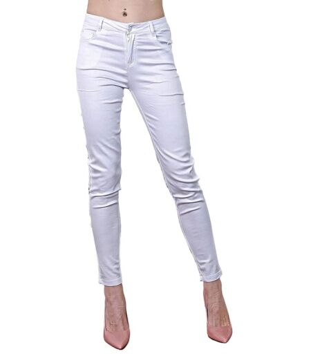 Jean Femme Chic Slim Fit Blanc - Taille Haute élégante en Coton & Lycra pour un Look Tendance et Confortable