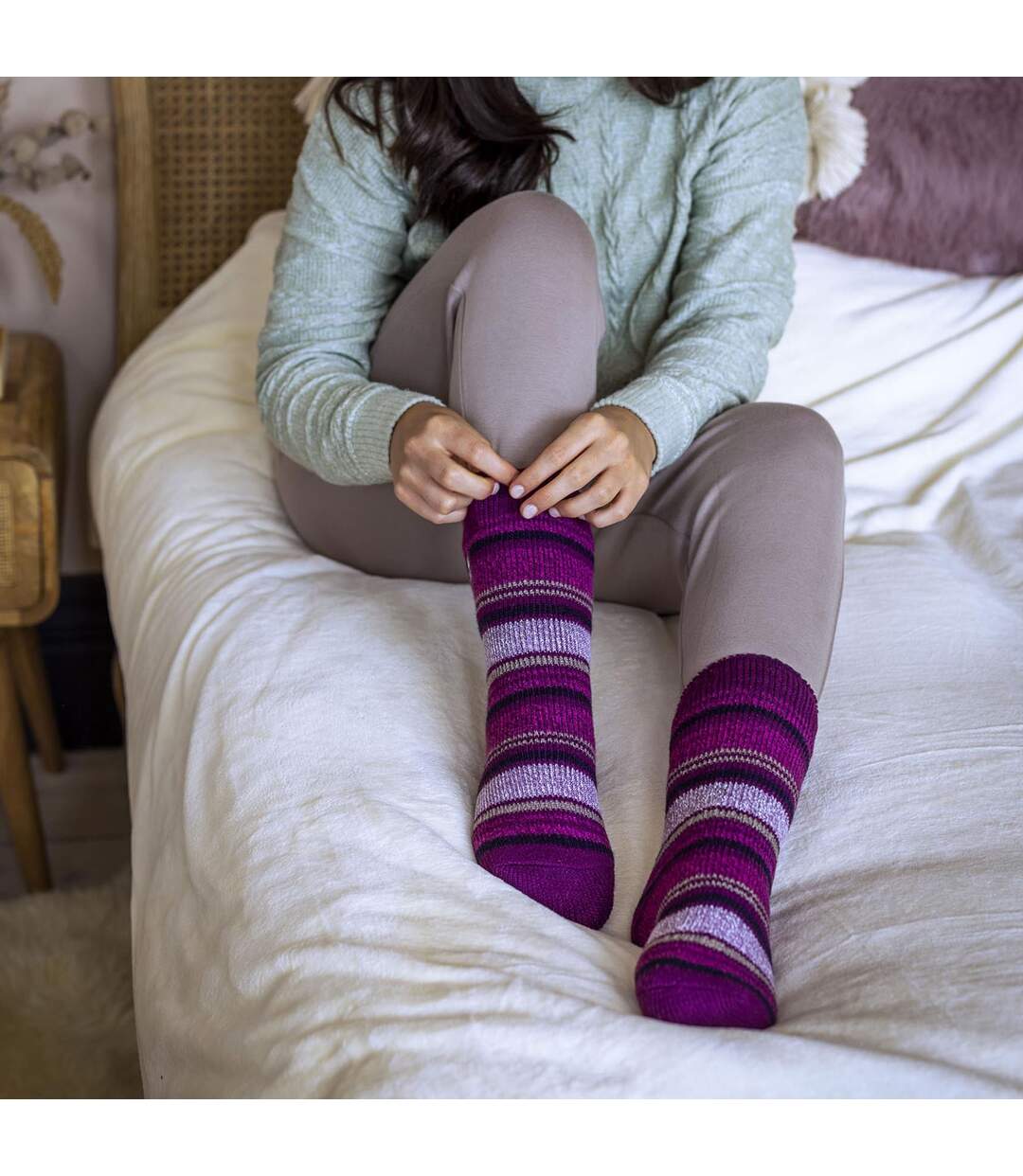 Ladies Amara Two Tone Stripe Patterned Thermal Socks-4
