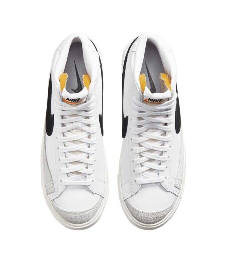 Baskets Montantes Blazer Femme Blanc Noir Nike