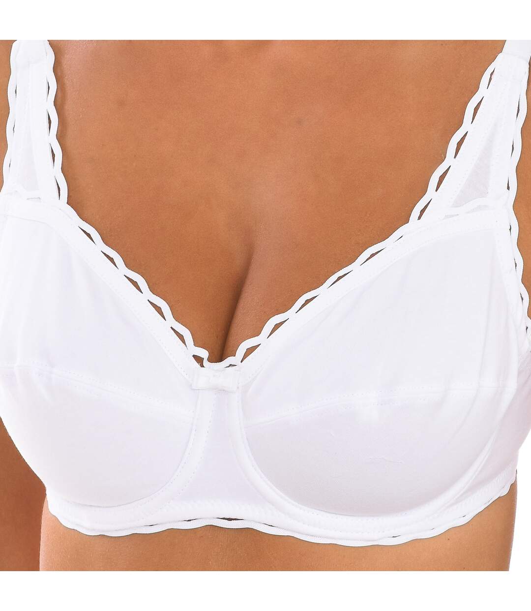 Underwired bra with P0BVW cups for women, a design that provides support and enhancement to the woman's bust-2