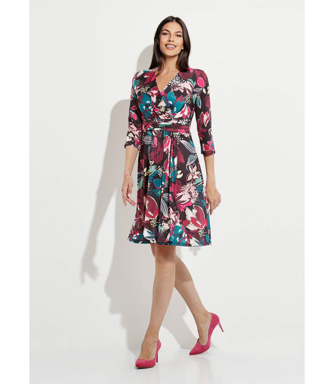 Robe cache-coeur courte évasée imprimé fleurs-1