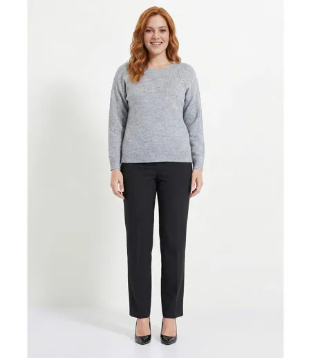 Pull doux col rond avec strass et sequins