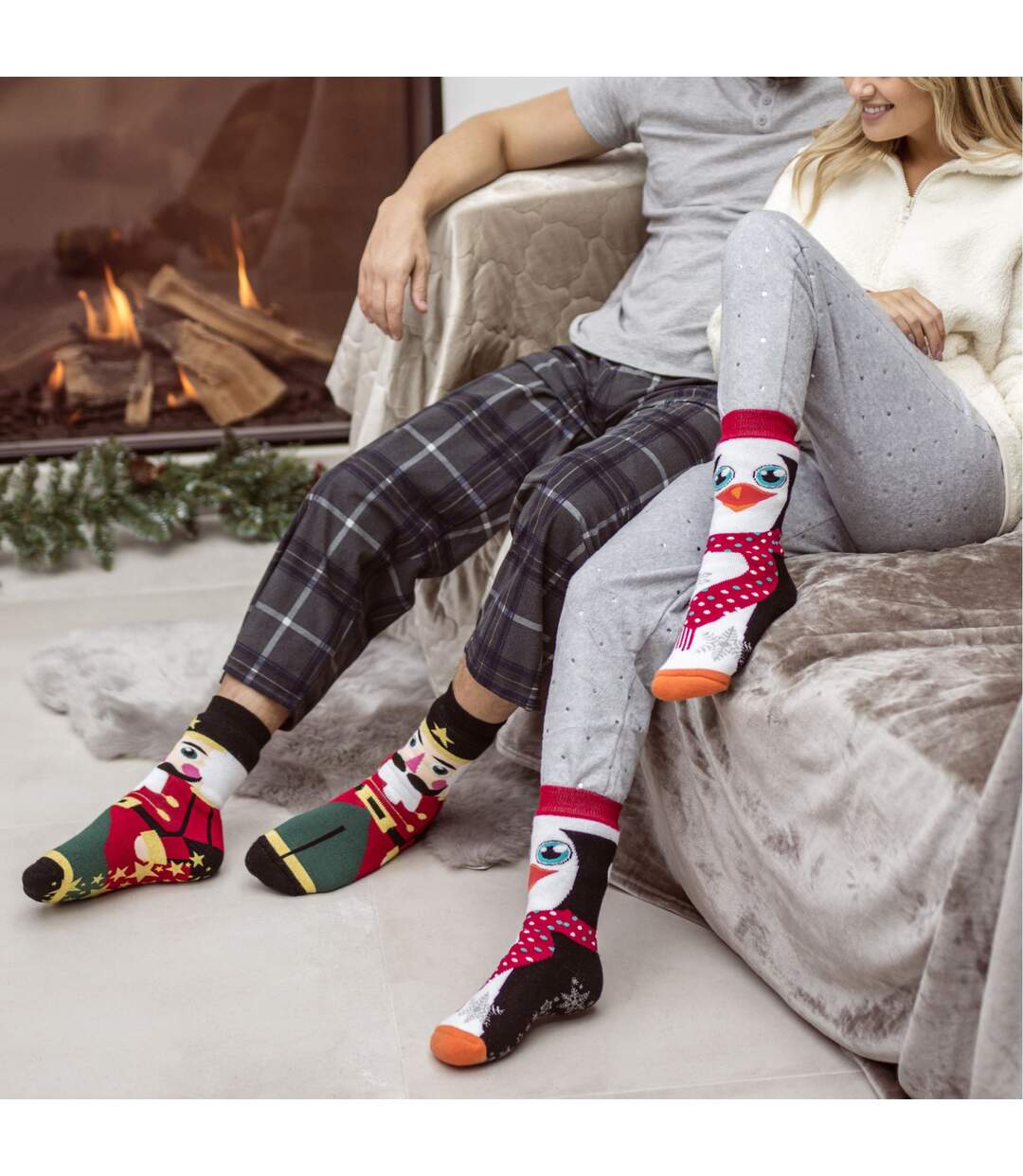 Mens Christmas Non Slip Thermal Slipper Socks with Grippers-5