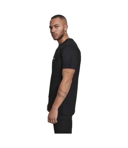 Noir Mister Tee