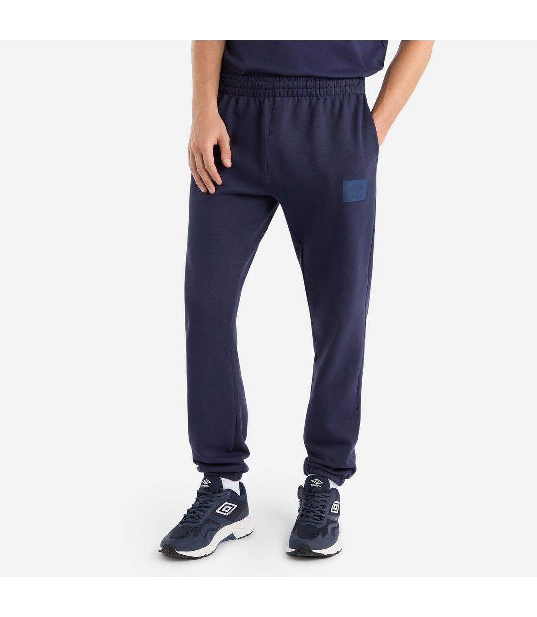 Mens tapered jogging bottoms peacoat Umbro-1