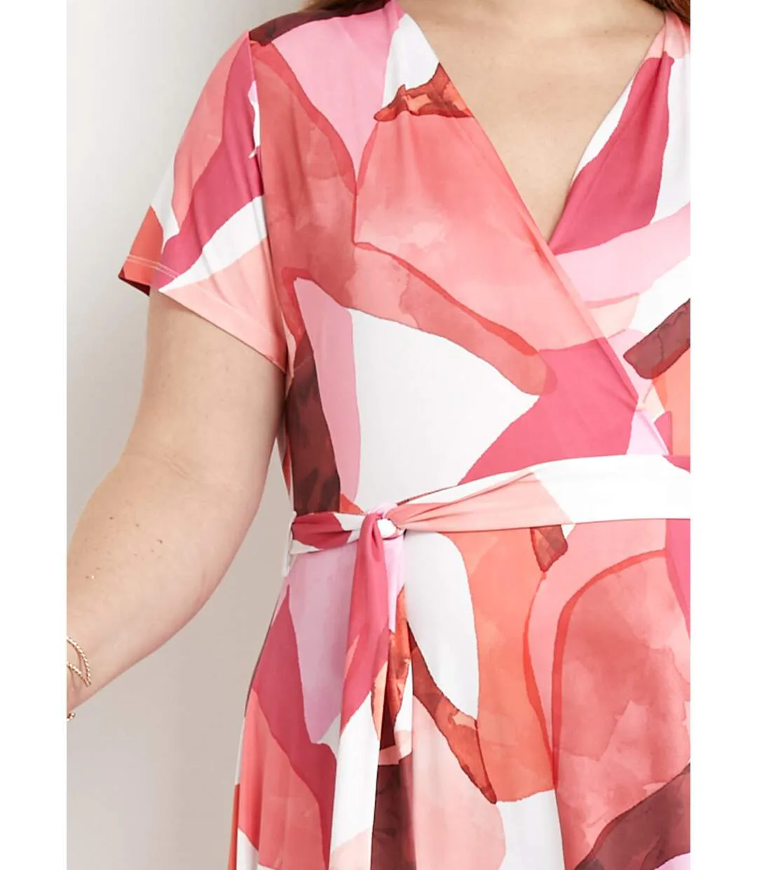 Robe longue cache-coeur ceinturée imprimée-3