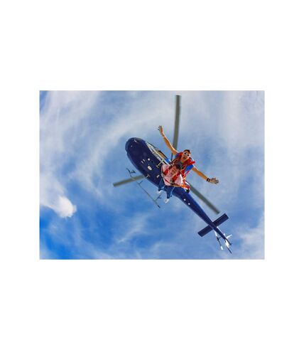 Saut en parachute à 3000 mètres d’altitude entre Auxerre et Troyes - SMARTBOX - Coffret Cadeau Sport & Aventure