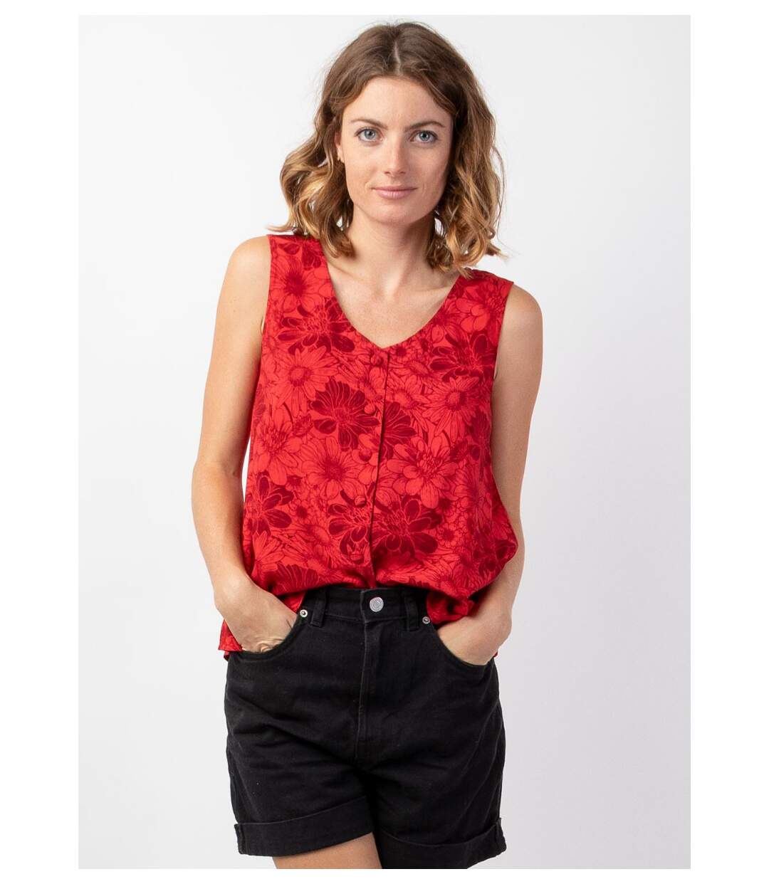 Top femme sans manches IVANOE rouge fleuri Coton Du Monde-2
