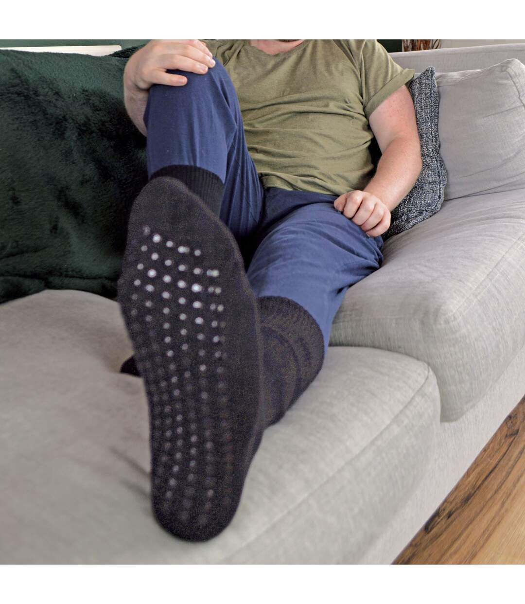 1 Pack Thermal Bamboo Slipper Socks for Winter-3