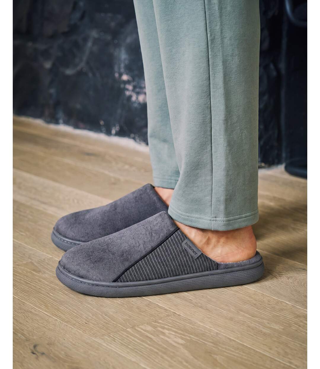 Isotoner Chaussons Mules homme velours ultra doux, semelle bloup xtra souple amortissante-2