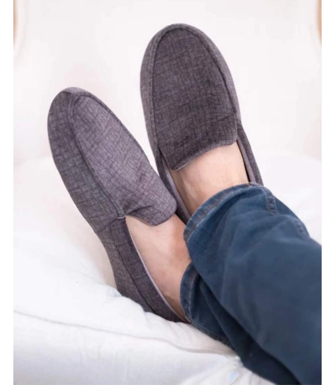Isotoner Chaussons Mocassins homme ultra confortables et légers, en coton biologique et semelle en cuir-2
