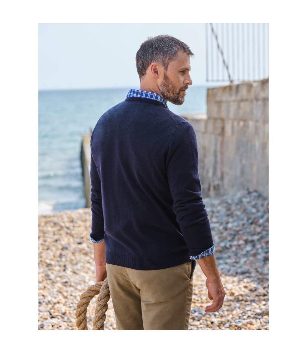 Mens Cashmere V Neck Jumper Navy WoolOvers-2