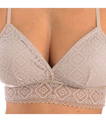 KIM women's non-wired lace bralette bra.