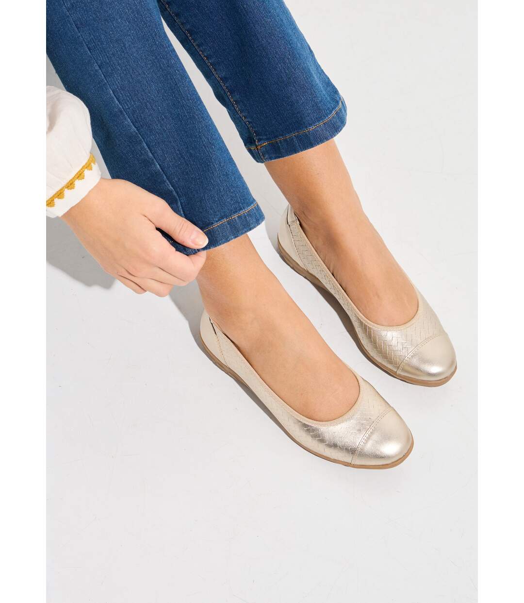 Ballerine cuir imprimé effet tressé largeur confort-3