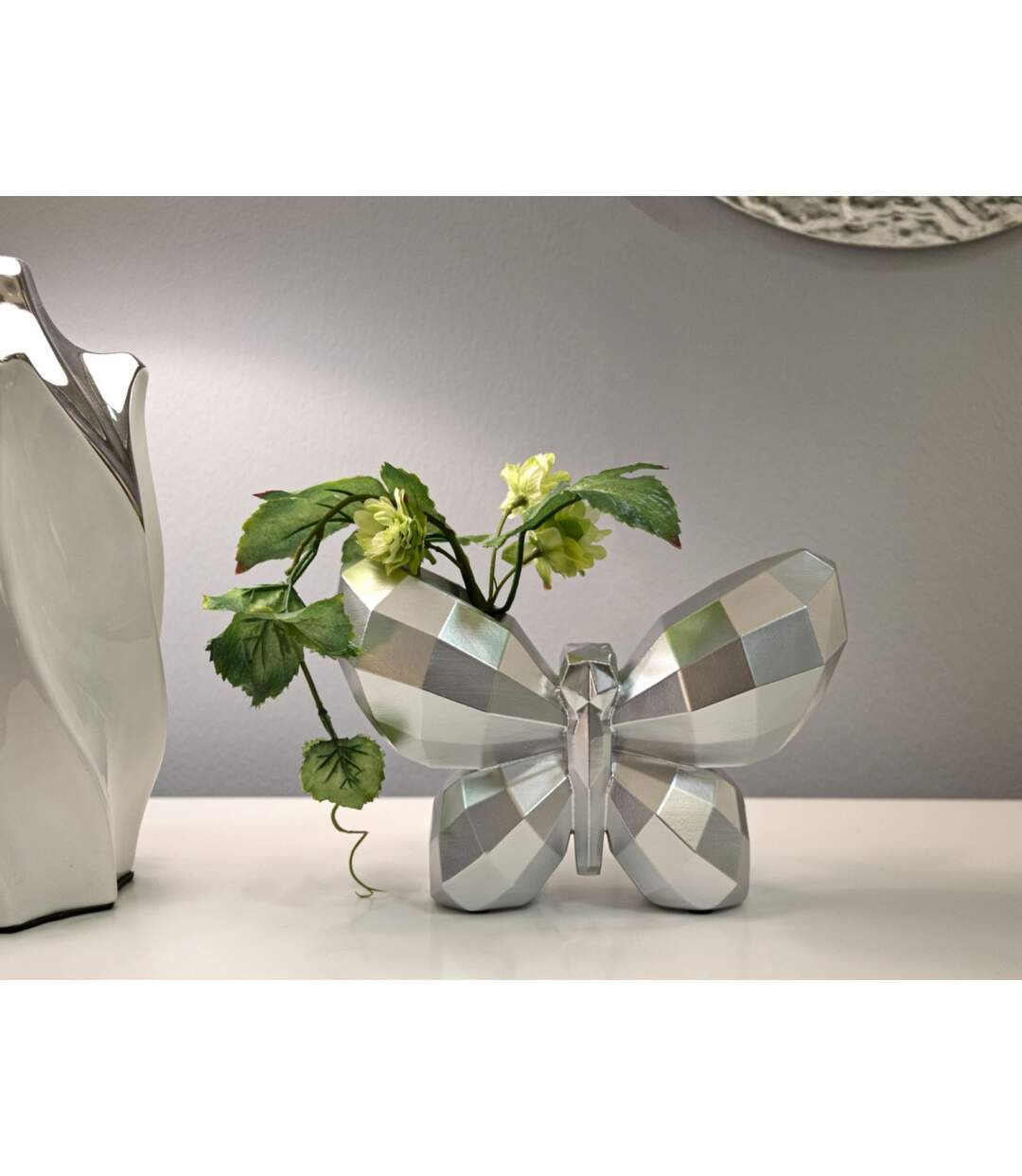 Vase Design en Résine Butterfly 22cm Argent-5