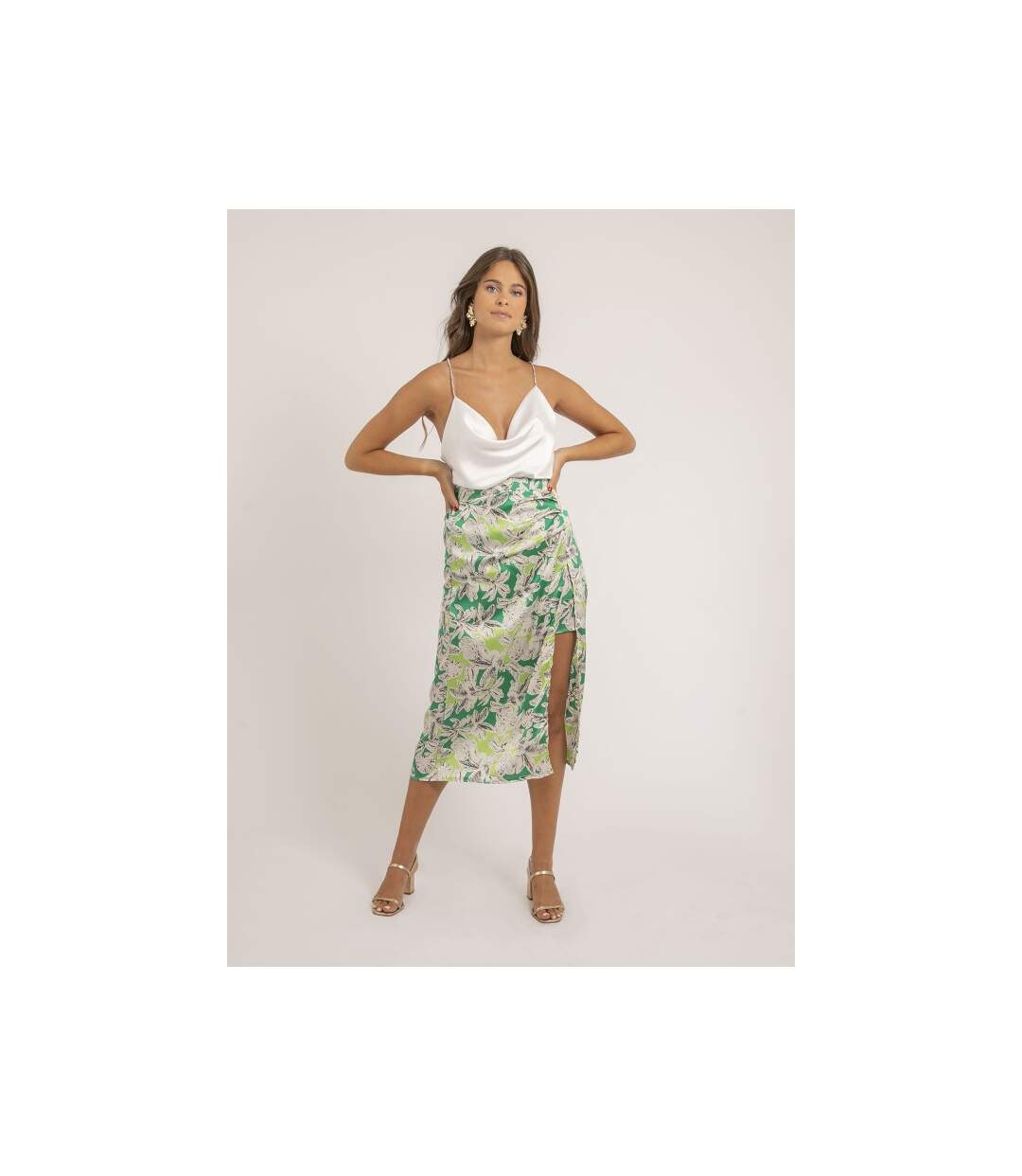 Caraco satin col bénitier FOLINE - Dona X Lisa-4