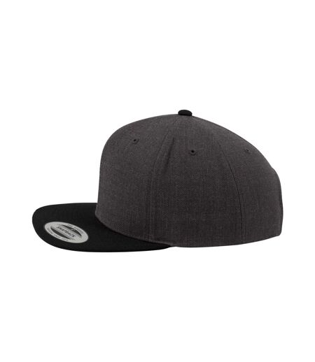Classic Two Tone Cap Charcoal Black Flexfit