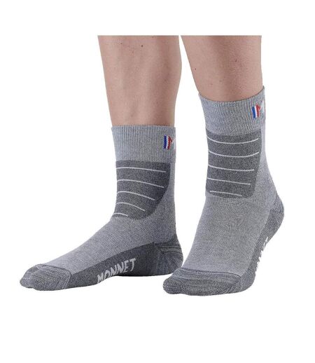 Paire de chaussettes grises homme confort