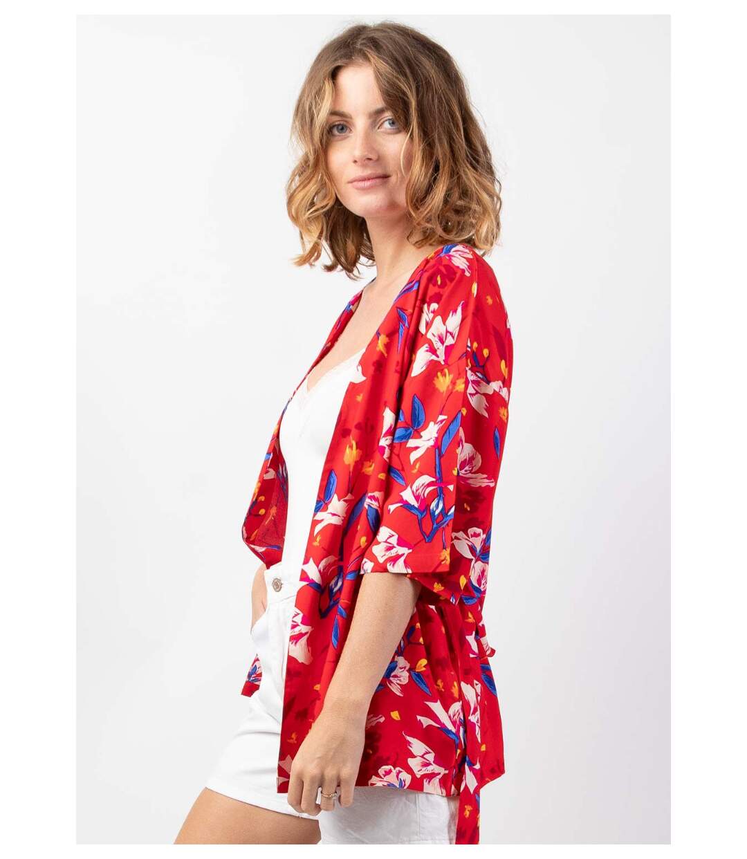 Veste courte esprit kimono AYAKO motif fleuri rouge Coton Du Monde-3