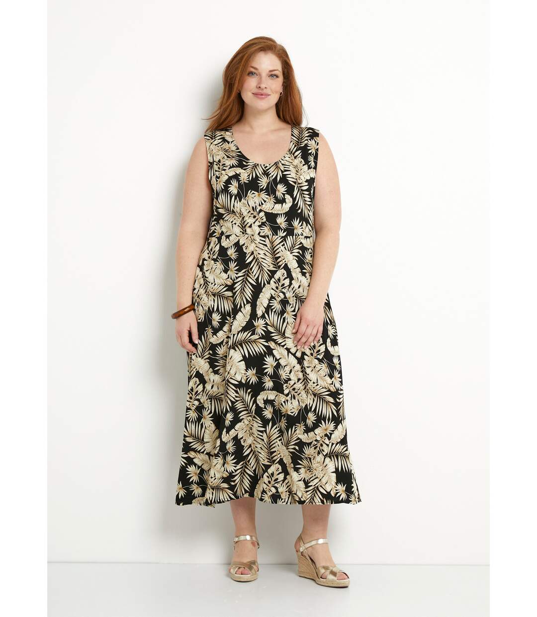 Robe longue sans manches évasée imprimé feuillage-1