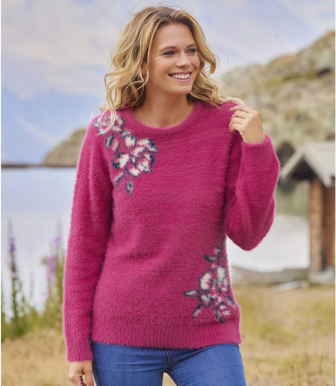 Chlpatý pletený sveter s kvetinami Atlas For Men