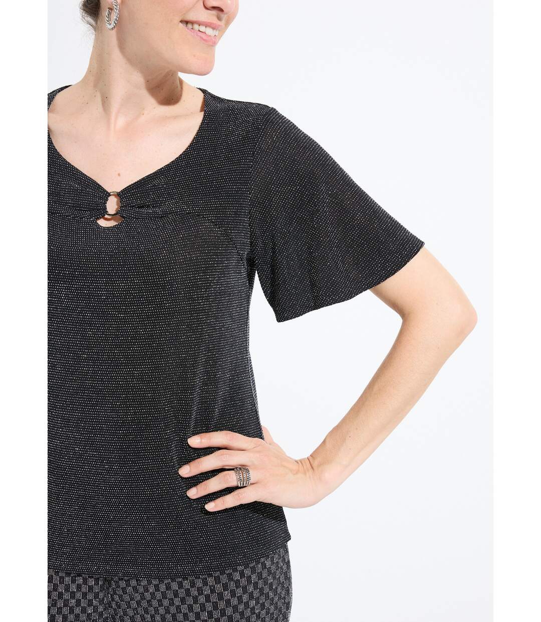 T-shirt brillant manches courtes col rond bijou-4
