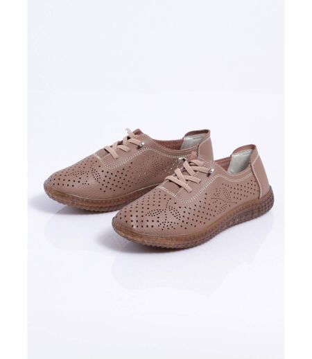 Baskets lacées cuir perforé largeur confort