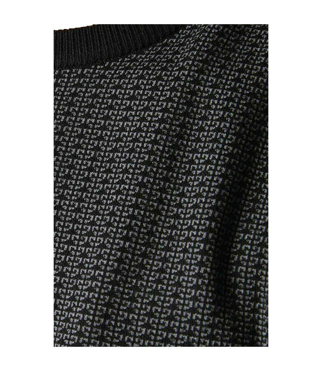 Noir Burton-2