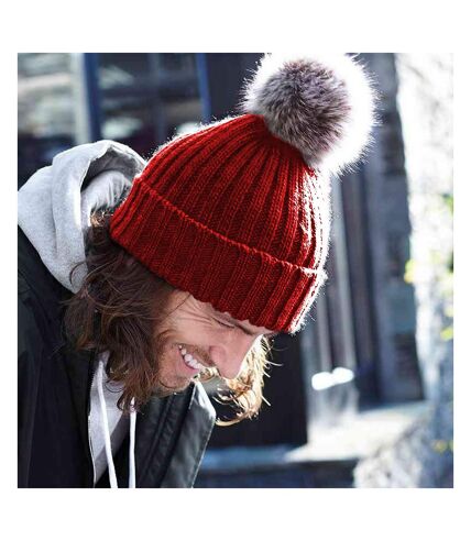 Beechfield® Unisex Cuffed Design Winter Hat (Classic Red)