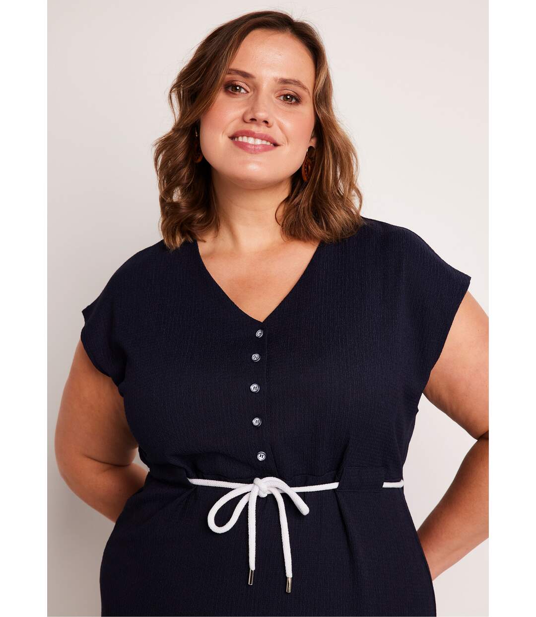 Robe courte boutonnée maille unie-3