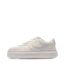 Baskets blanches femme nike court vision alta-1