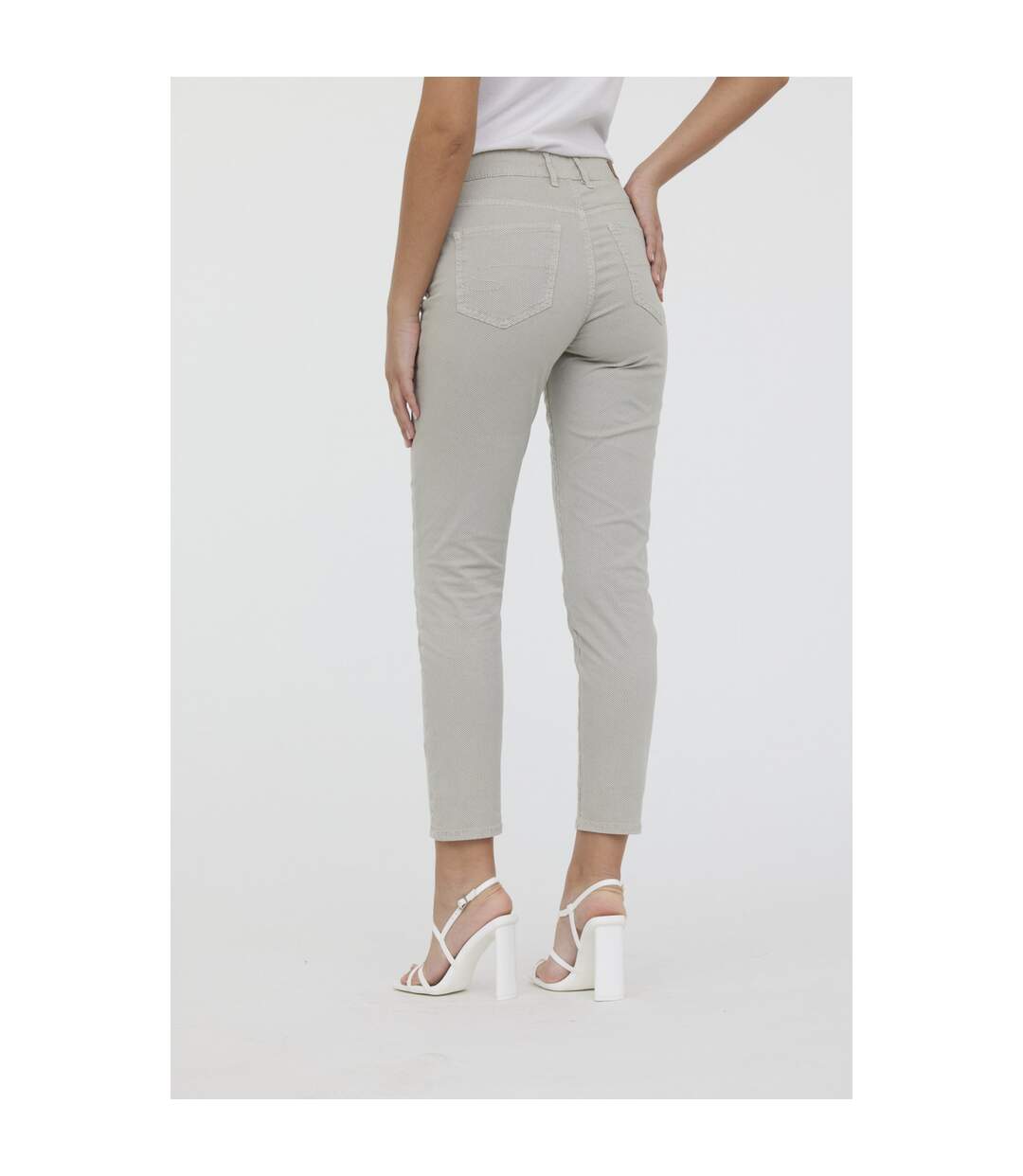 Pantalon coton slim LC135