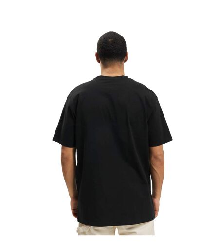Noir Mister Tee