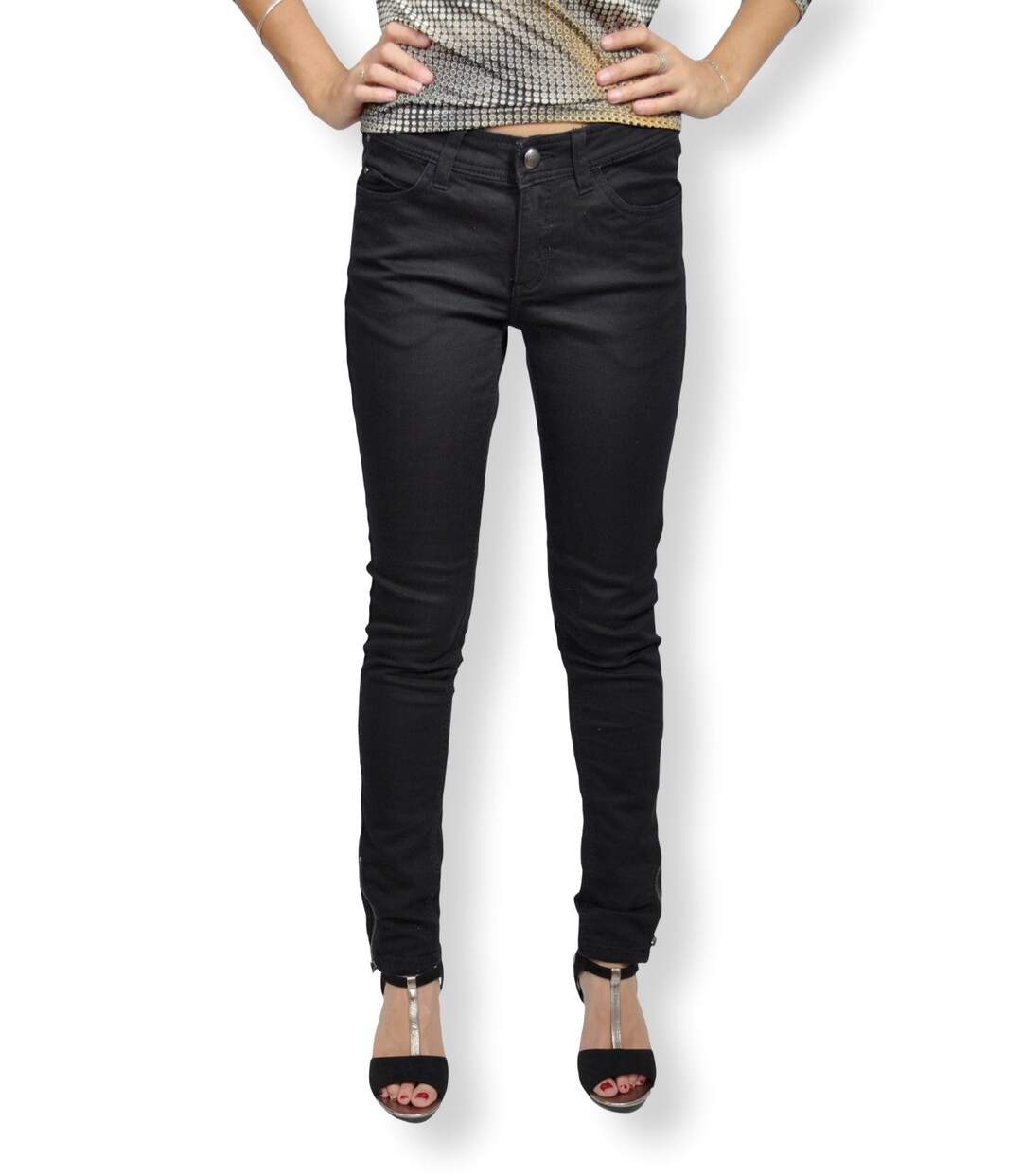 Pantalon femme coupe slim de couleur noir