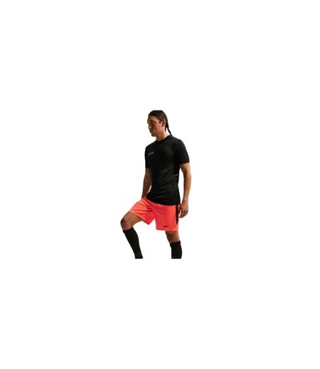 Short De Foot Strike Homme Rouge Vif Nike